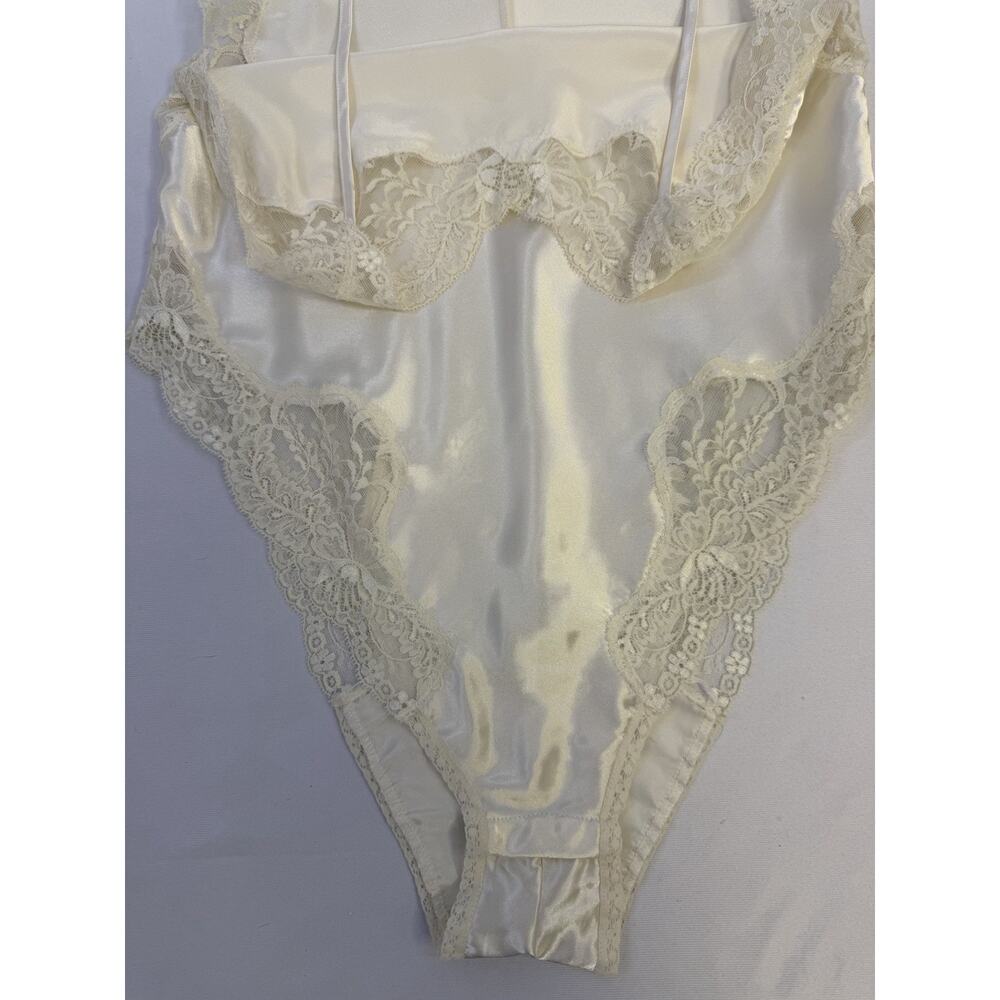 Vtg Victorias Secret Satin Lace Bodysuit Sz Small Ivory Teddy Gold Label 90s - Picture 14 of 16